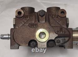 REVE 8072 8398D 6770 10 L92 P711 V20 5989 A 3000 Hydraulic Control Valve