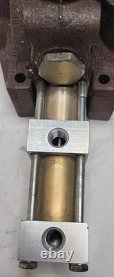 REVE 8072 8398D 6770 10 L92 P711 V20 5989 A 3000 Hydraulic Control Valve