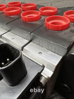 SunSource CVA-13678, Hydraulic Control Valve, 10R-05310 Sauer Danfoss