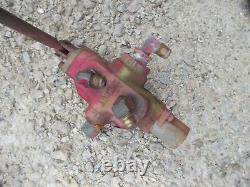 Universal International tractor IH hydraulic control valve with lever handle
