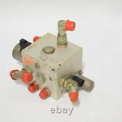 Used Hydraulic Control Valve Compatible with John Deere 318E 320E 326E 319E