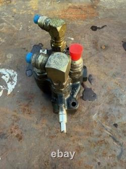 Used Hydraulic Control Valve fits Case 40XT 60XT 70XT 1835C 1840 1845C H674465