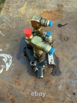 Used Hydraulic Control Valve fits Case 40XT 60XT 70XT 1835C 1840 1845C H674465