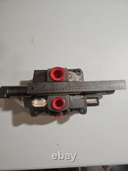 V1126 VT-1126 Parker Hydraulic Control Valve Spool 355-9001-061 Relief Valve