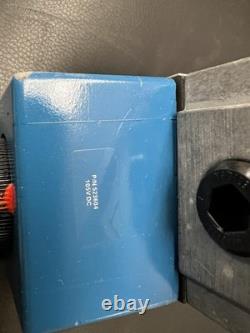 Vickers By Danfoss, Hydraulic Control Valve, new