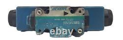 Vickers DG4V-3S-6C-M-FW-B5-60 4-Way Hydraulic Directional Control Valve