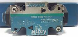 Vickers DG4V-3S-6C-M-FW-B5-60 4-Way Hydraulic Directional Control Valve