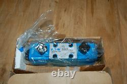 Vickers/ Eaton DG4V 3 2C MU A6 60 Solenoid Directional Control Valve