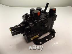 Volvo Voe 17221152 L60f L60h L60g L70g L70h L70f Third Function Control Valve